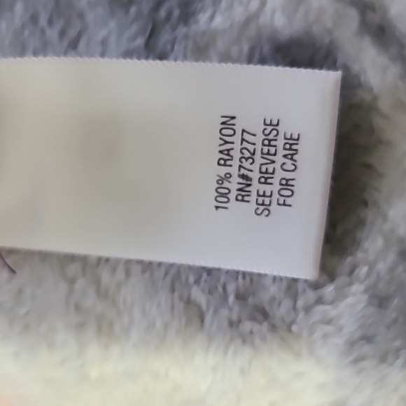 Simple Vera women's long sleeve top - Picture 7 of 7